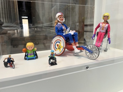 L’exposition “Histoires paralympiques” fait partie du programme Olympiade culturelle. Elle se tient du 11 juin au 29 septembre 2024 au Panthéon 