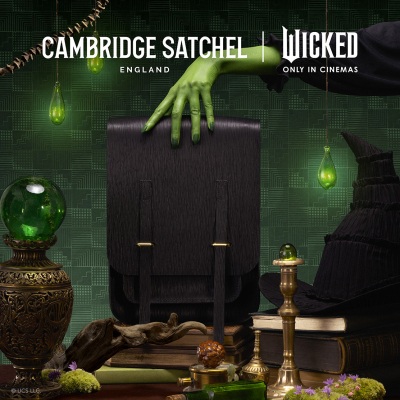 Wicked : Une plongée dans l’univers d’Oz avec Cambridge Satchel